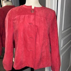 3/$30✨ Pink suede like jacket